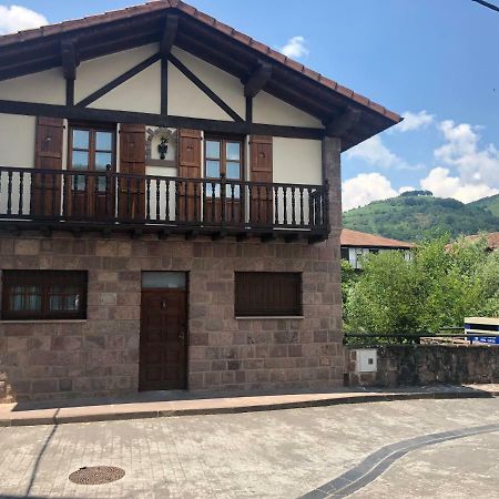 Zubitarte Villa Elizondo Luaran gambar